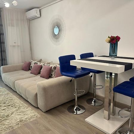 Sea View Luxury Apartament นาโวดาริ ภายนอก รูปภาพ