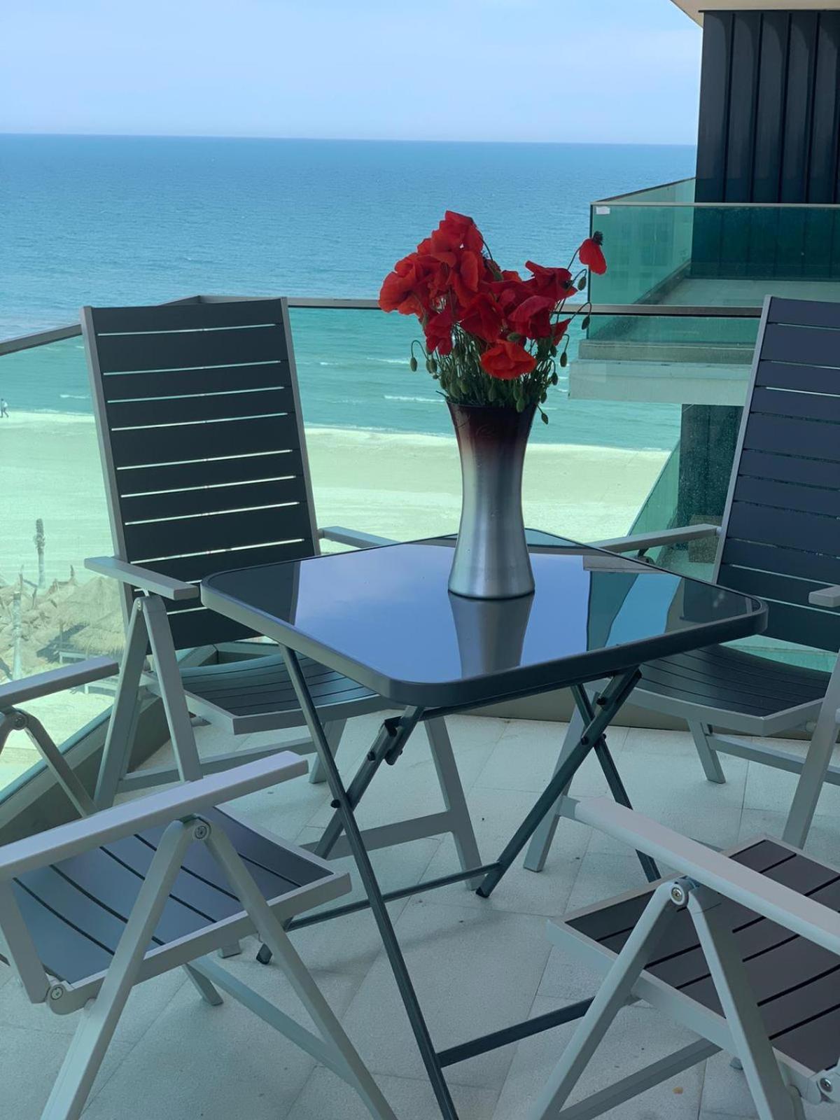 Sea View Luxury Apartament นาโวดาริ ภายนอก รูปภาพ